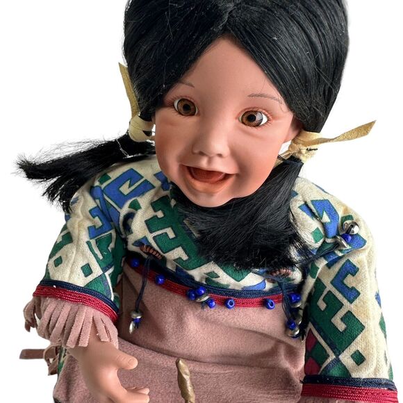 Danbury Mint Native American Indian Doll Spring Blossom by FayZah Spanos Pottery - Picture 3 of 14